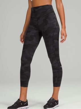 Base Pace High-Rise Running Tight 25"
Heritage 365 Camo Deep Coal Multi